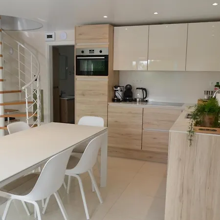 Holiday home Mooi-gemmenich